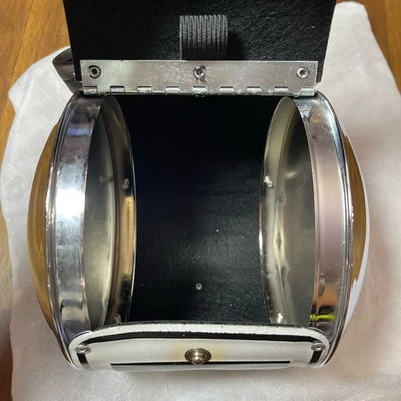 Little Earth England license plate purse - Picture 6 of 16